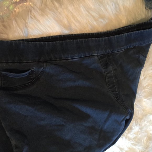 Relativity Indigo 3x* Short Jeggings - Picture 2 of 6